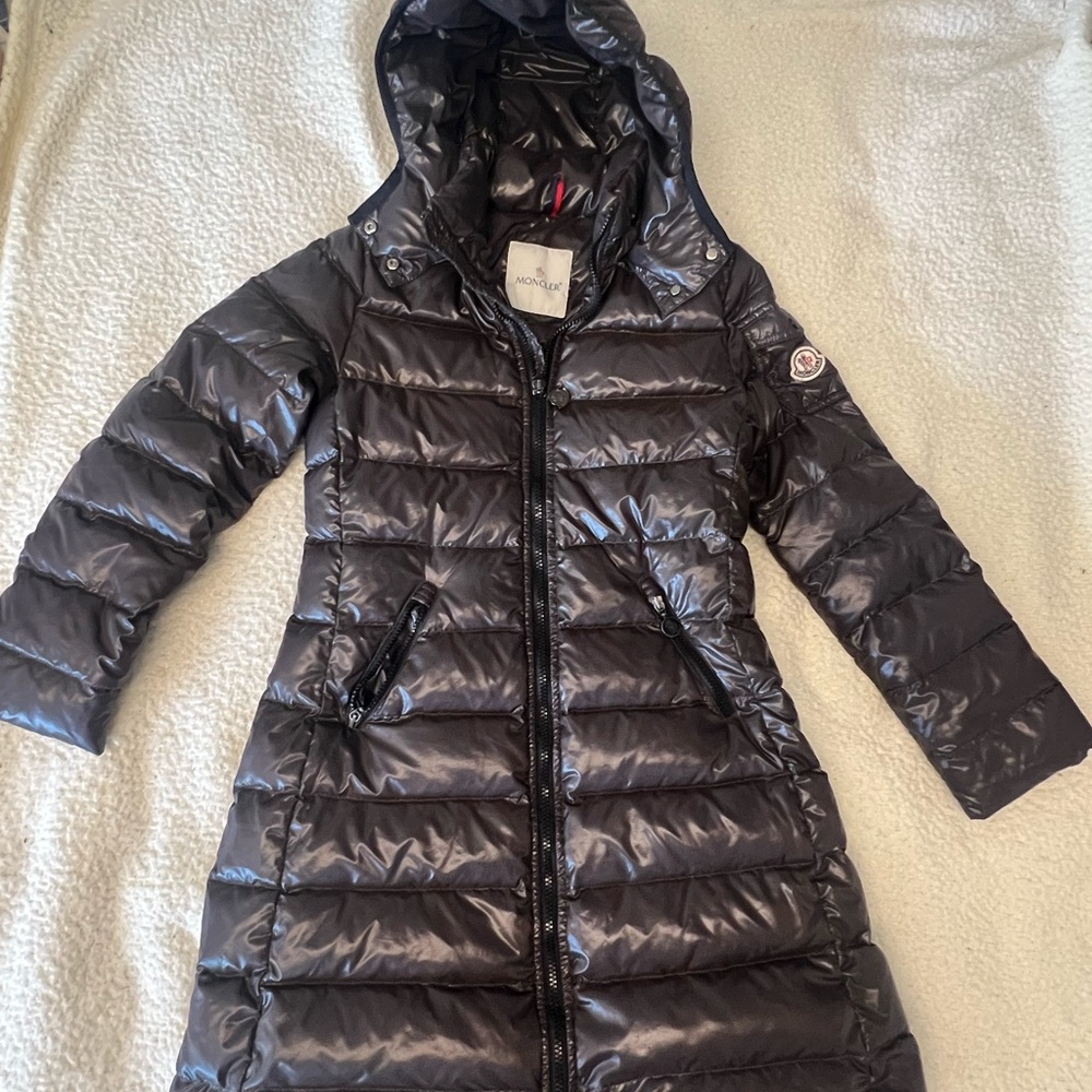 Moncler Puffer Piumino Moka Coat Women XS or Girl’s Sm. (chest 34 in.) $1200
